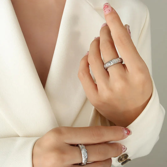 efc46b77-e5ec-463c-85a1-3d5274cc18c0-Max